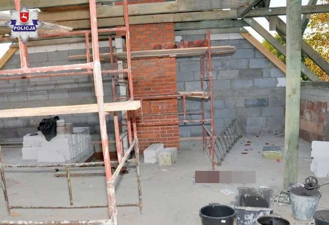 Budował dom, spadł z rusztowania na beton. Trafił do szpitala