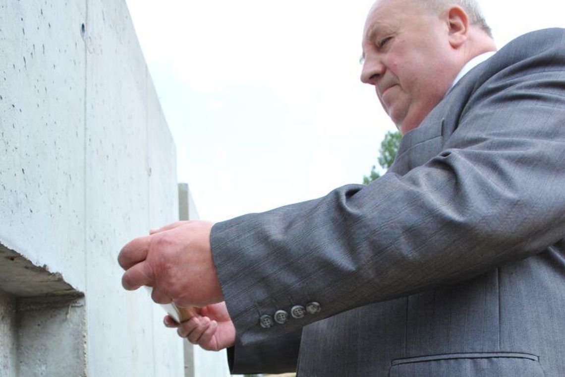 Buduje się dla wszystkich zwierząt. Małych i dużych Buduje się dla wszystkich zwierząt. Małych i dużych
