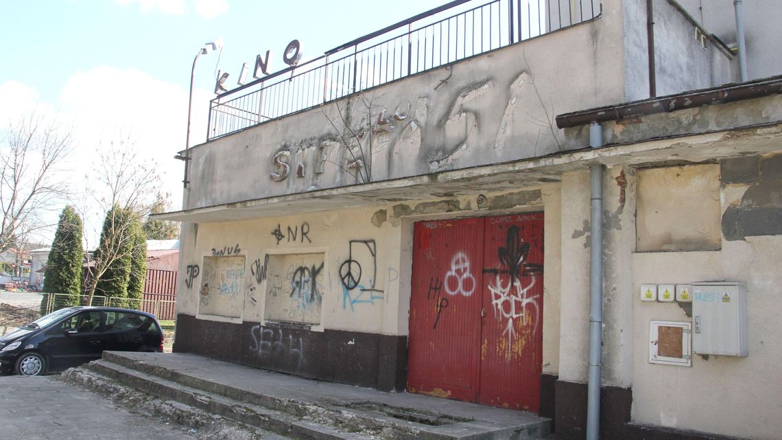 Budynek zabytkowego kina „Pola” w Kraśniku w fatalnym stanie. Będzie rozbiórka? Budynek zabytkowego kina „Pola” w Kraśniku w fatalnym stanie. Będzie rozbiórka?