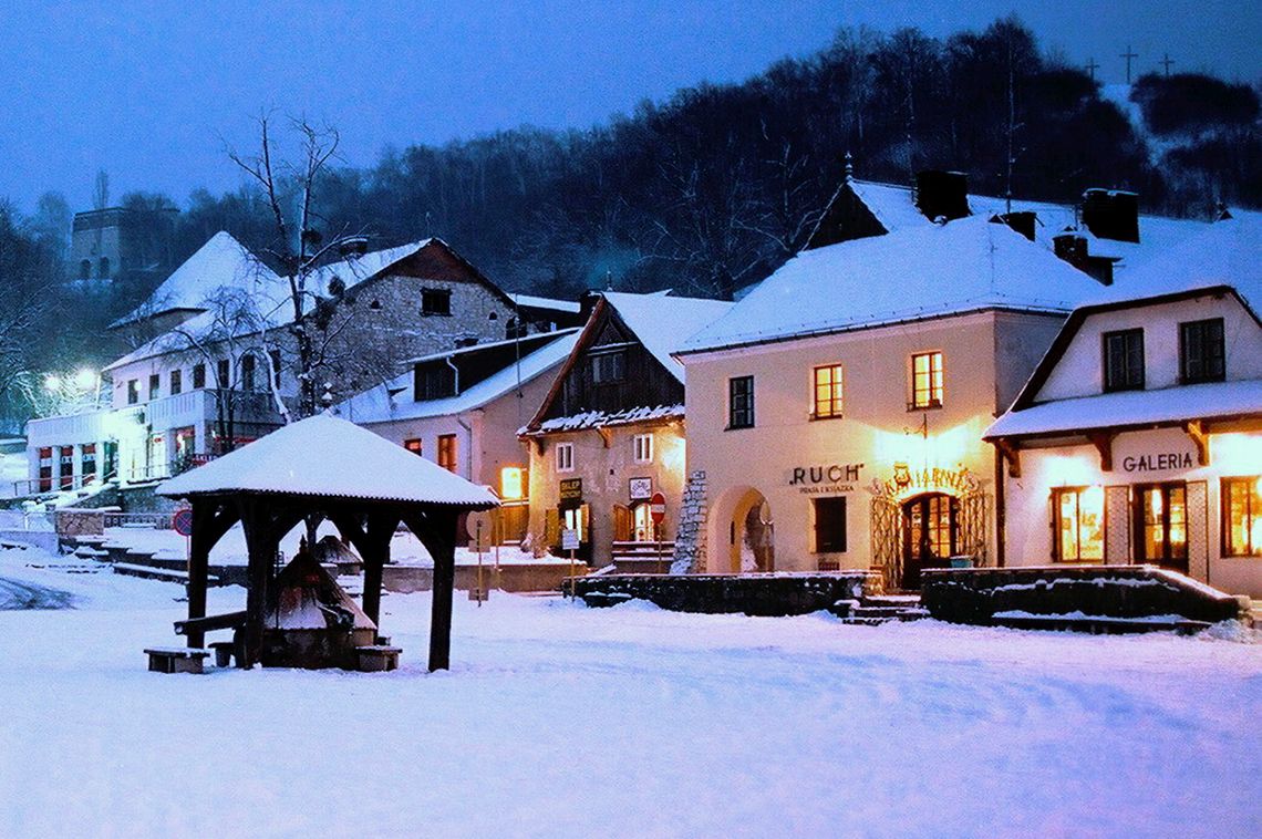 Budżet Kazimierza Dolnego na 2026 rok uchwalony. Mniejszy deficyt, drogi i ostrożne inwestycje