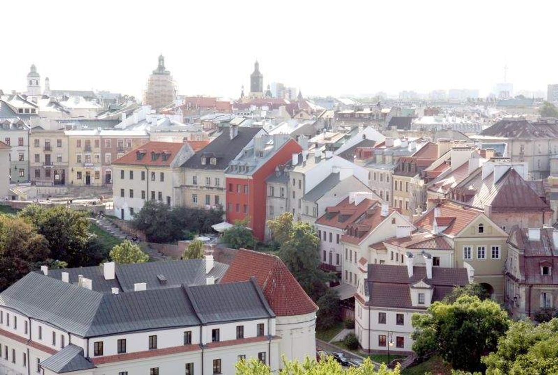 Budżet Lublina na 2015 r. Bez przebudowy pl. Litewskiego. Są nowe drogi i radiowozy Budżet Lublina na 2015 r. Bez przebudowy pl. Litewskiego. Są nowe drogi i radiowozy