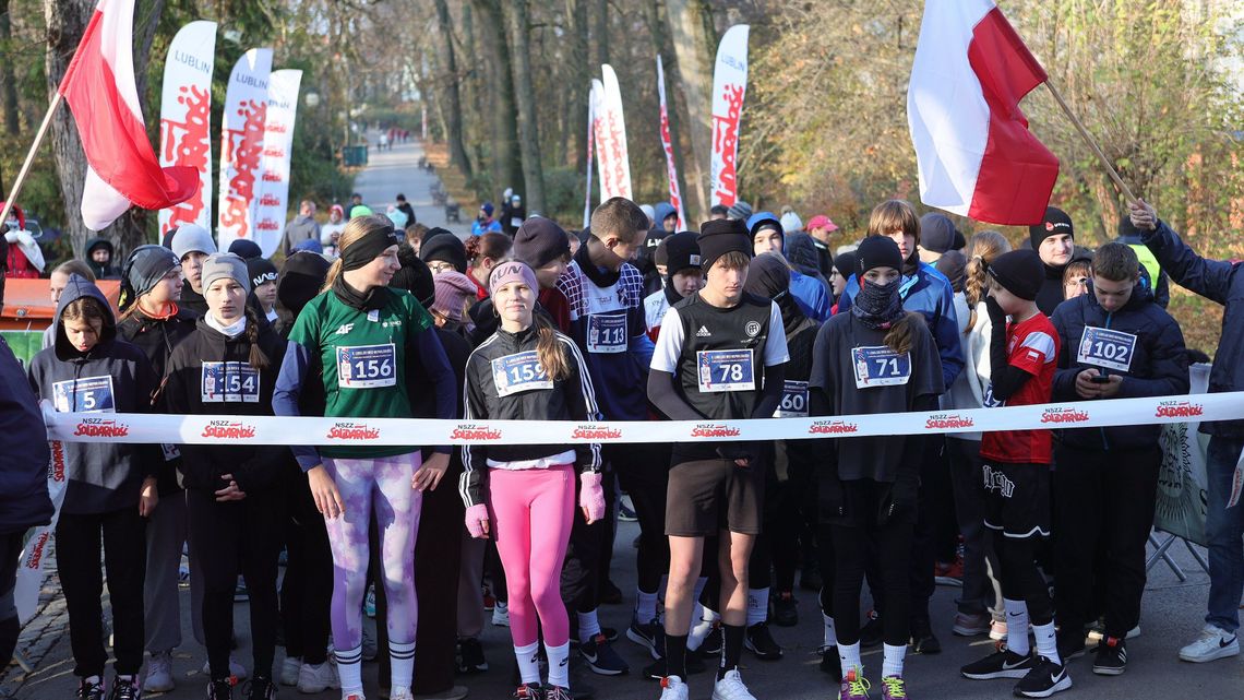 Budzimy Lublin na Niepodległość. Pobiegli i upamiętnili Budzimy Lublin na Niepodległość. Pobiegli i upamiętnili