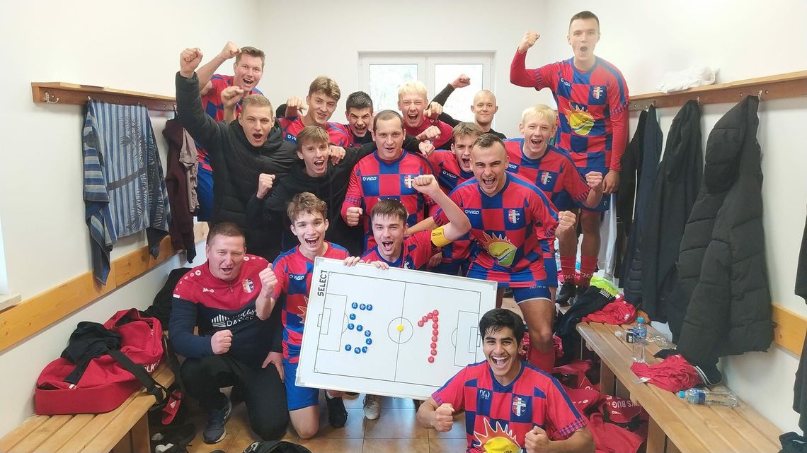 Bug Hanna i GKS Łopiennik zakończyli rundę z przytupem. Wyniki chełmskiej klasy okręgowej Bug Hanna i GKS Łopiennik zakończyli rundę z przytupem. Wyniki chełmskiej klasy okręgowej