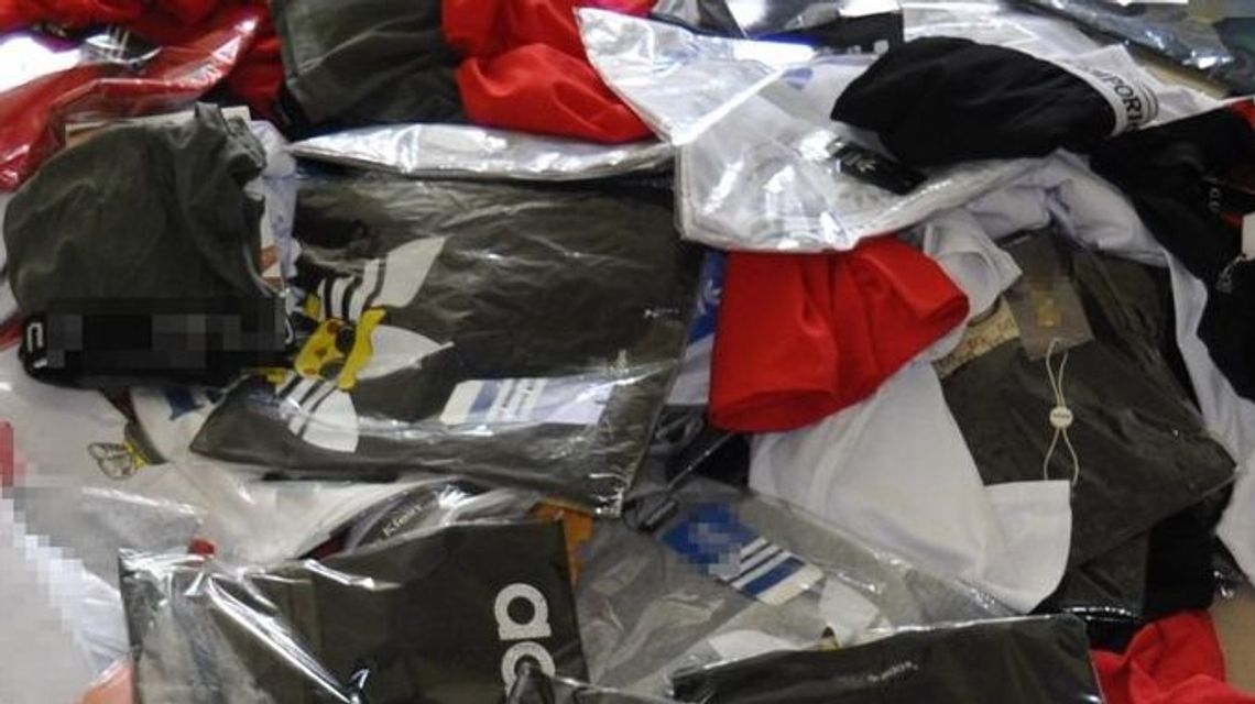 Bułgarzy sprzedawali podrobione ubrania na rynku w Radzyniu Podlaskim