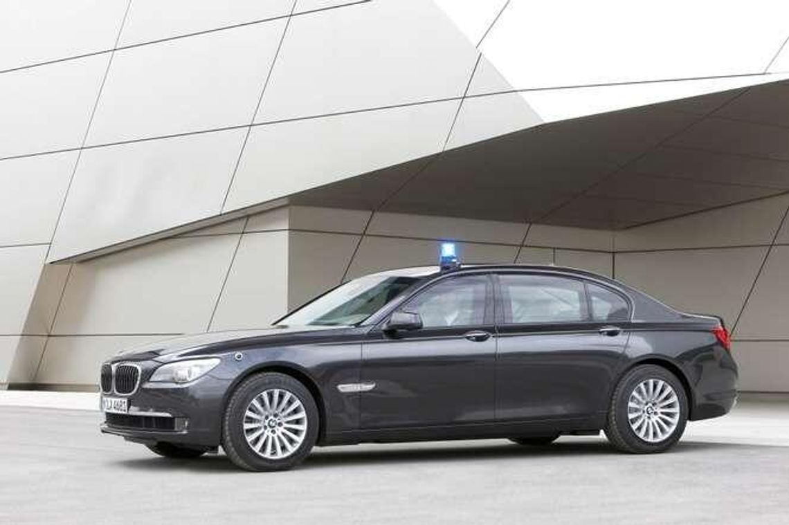 Bunkry na czterech kołach. Jak jest wyposażona prezydencka limuzyna?