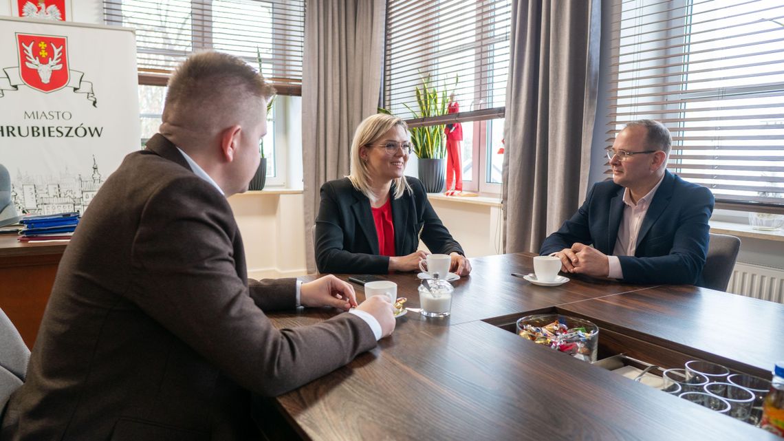 Burmistrz Łukowa pojechał do Hrubieszowa na basen