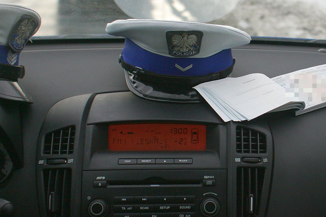 Burmistrz Międzyrzeca Podlaskiego skarży się na policję: Śpią w radiowozach