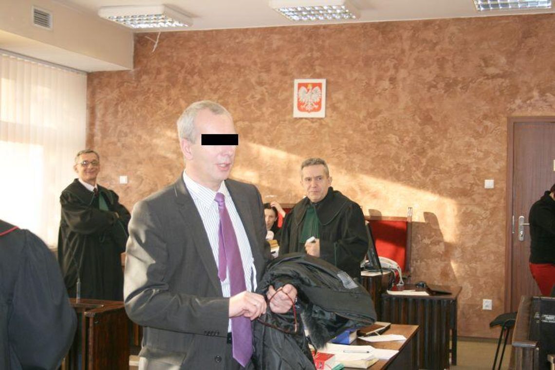 Burmistrz Piotr Cz. brał po 150 zł \"składki\" od podwładnych?