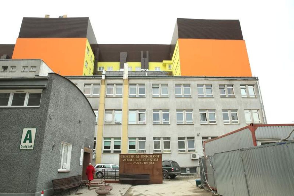 Burza po przetargu na sprzęt w Centrum Onkologii. Firma zarzuca manipulację Burza po przetargu na sprzęt w Centrum Onkologii. Firma zarzuca manipulację
