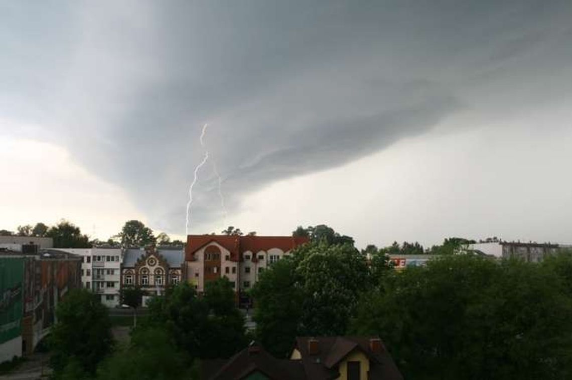 Burze w woj. lubelskim. IMGW ostrzega Burze w woj. lubelskim. IMGW ostrzega