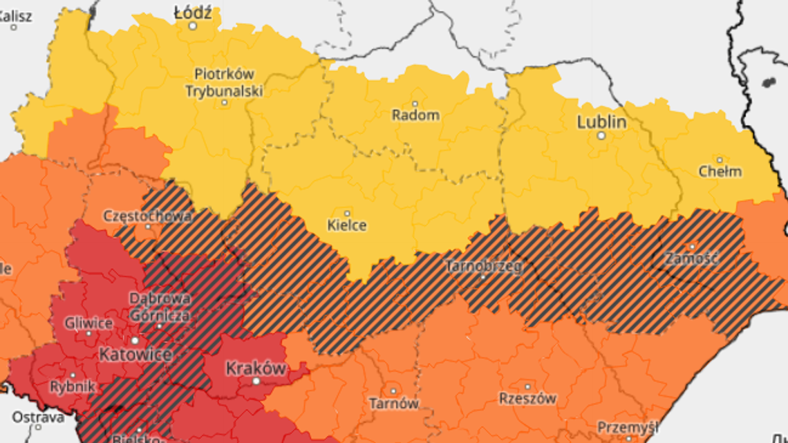 Burzowo na południu województwa. IMGW wydał ostrzeżenia