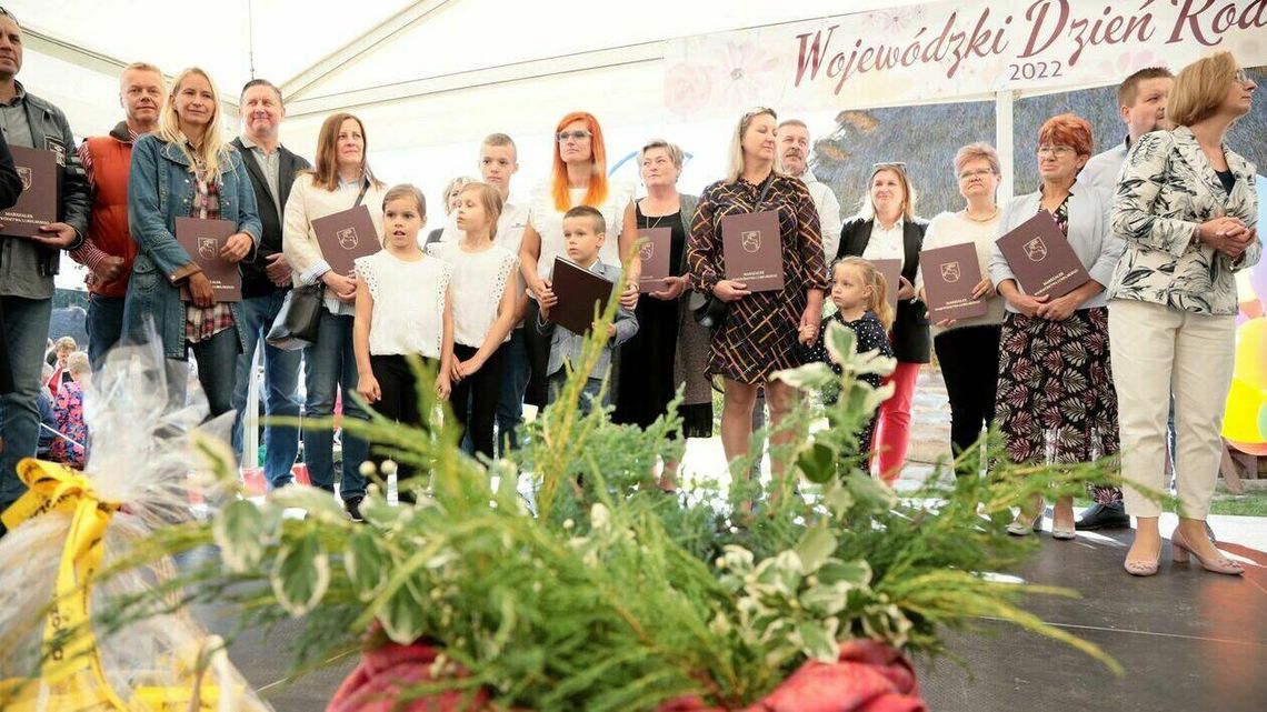 "Bycie nie biologiczną mamą to bardzo duże wyzwanie". Rodziny zastępcze świętowały w Lublinie