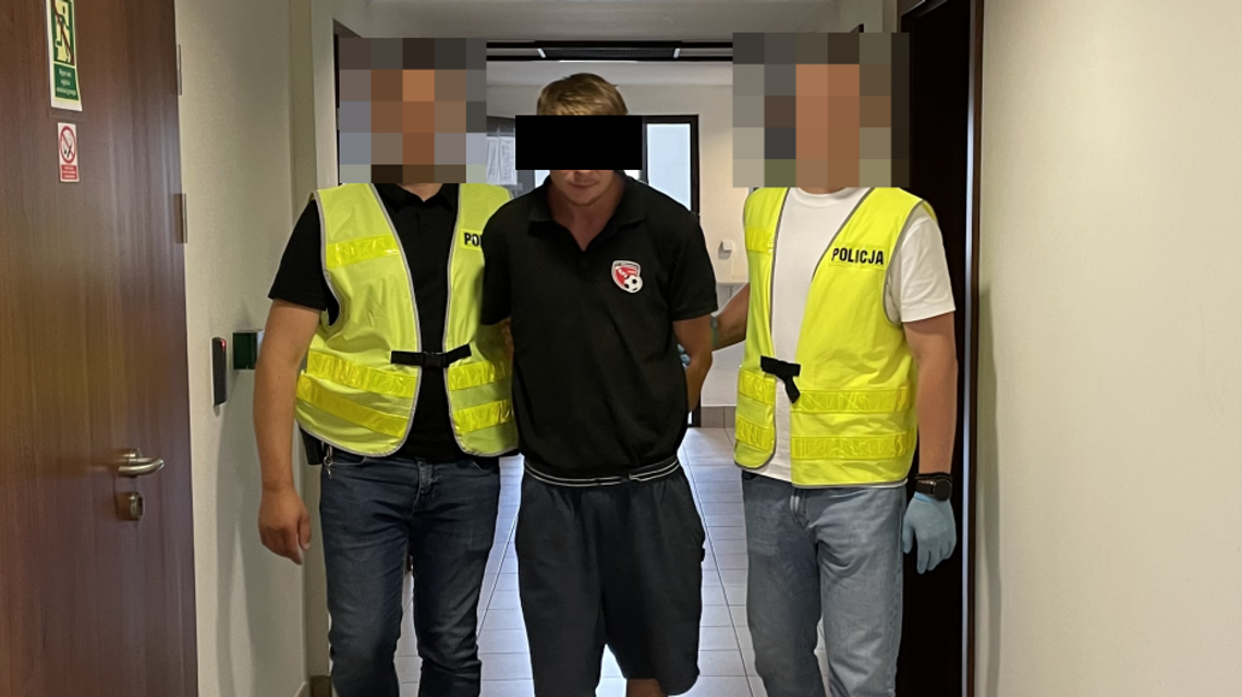 Był poszukiwany 4 listami gończymi. Złapali go inni kierowcy Był poszukiwany 4 listami gończymi. Złapali go inni kierowcy