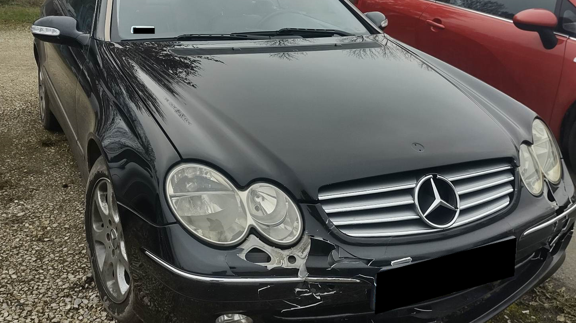 Był w takim stanie, że po stłuczce zasnął za kierownicą. Miał aż 4 promile Był w takim stanie, że po stłuczce zasnął za kierownicą. Miał aż 4 promile