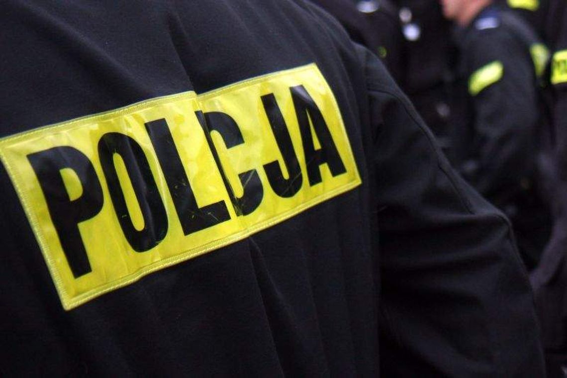 Byli policjanci z lubelskiej komendy przed sądem. Za łapówki i narkotyki