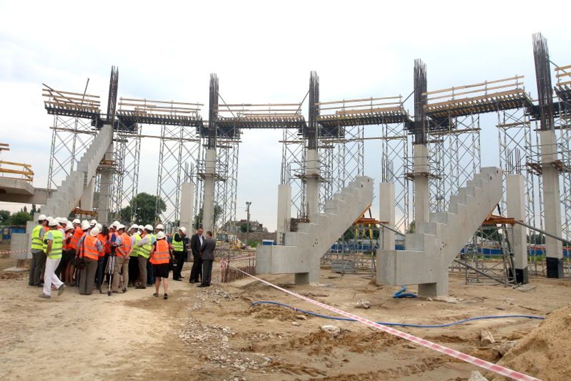 Były buraki, będzie nowy stadion. Zdjęcia z budowy przy ul. Krochmalnej Były buraki, będzie nowy stadion. Zdjęcia z budowy przy ul. Krochmalnej