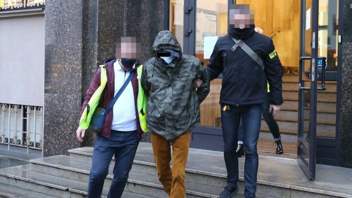 Były policjant zastrzelił chłopca. Jego kolega nie pomógł umierającemu dziecku