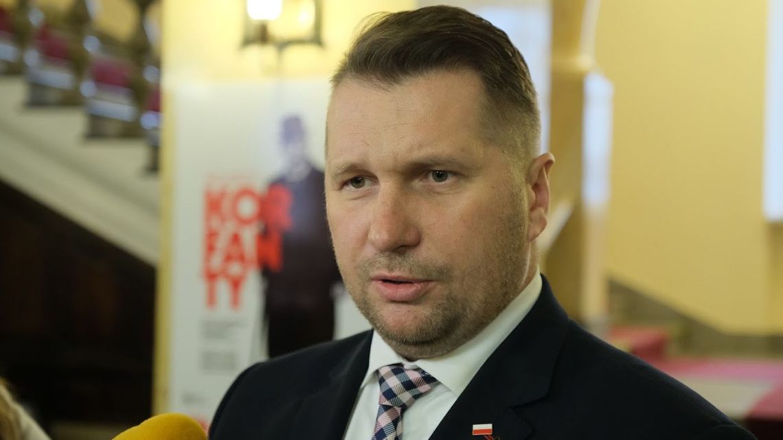 Były protesty i manifestacje, a teraz jest list poparcia dla Przemysława Czarnka jako ministra Były protesty i manifestacje, a teraz jest list poparcia dla Przemysława Czarnka jako ministra