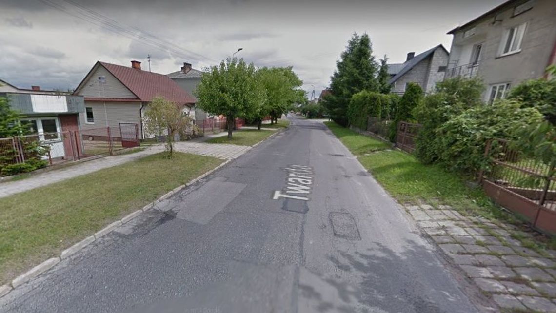 Były zastępca prezydenta z petycjami w sprawie chodnika Były zastępca prezydenta z petycjami w sprawie chodnika