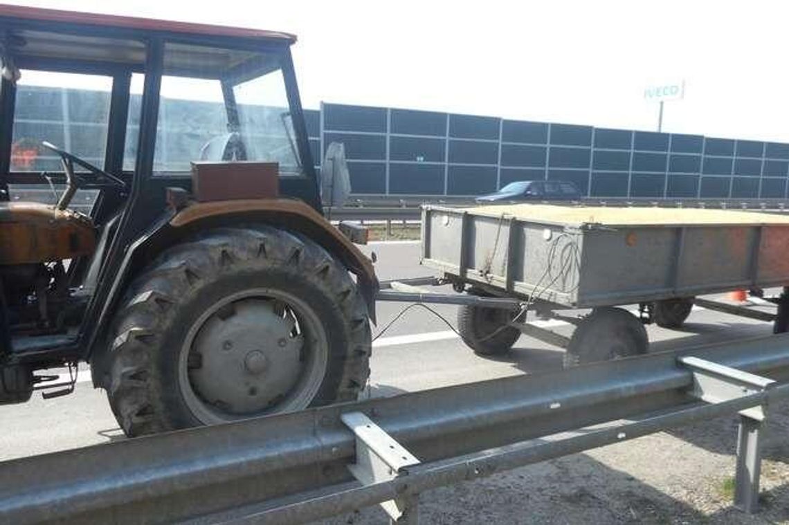 Bystrzejowice: Ciągnik jechał pod prąd drogą ekspresową S17