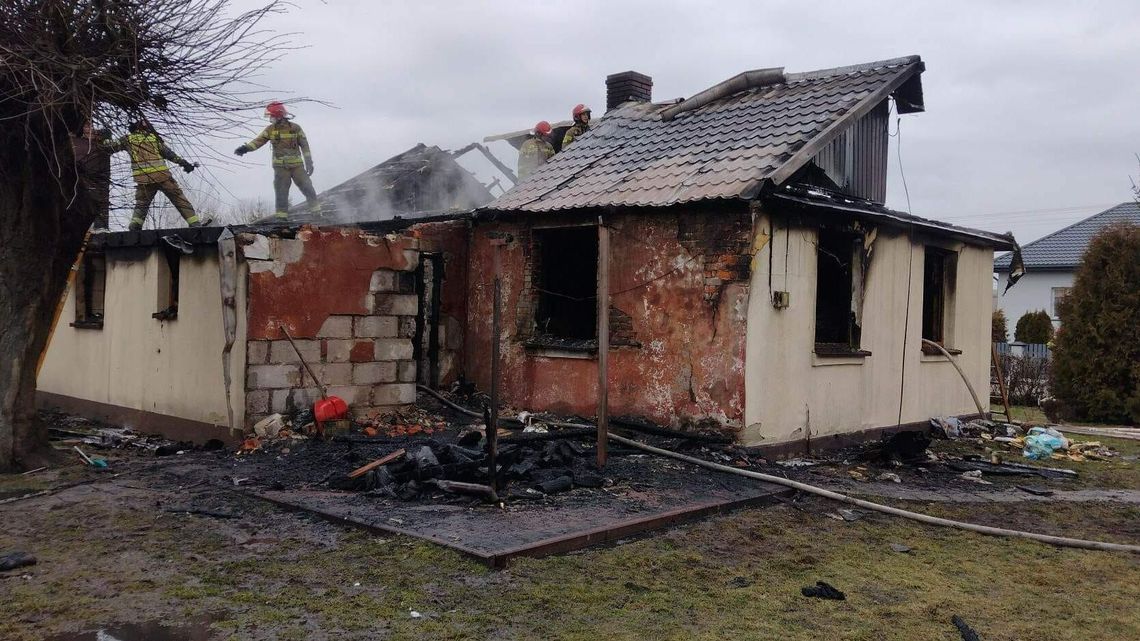 Cały dom w ogniu. W pogorzelisku zwłoki 