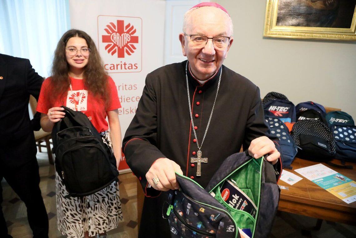 Caritas zbiera wyprawki dla najbiedniejszego kraju świata Caritas zbiera wyprawki dla najbiedniejszego kraju świata