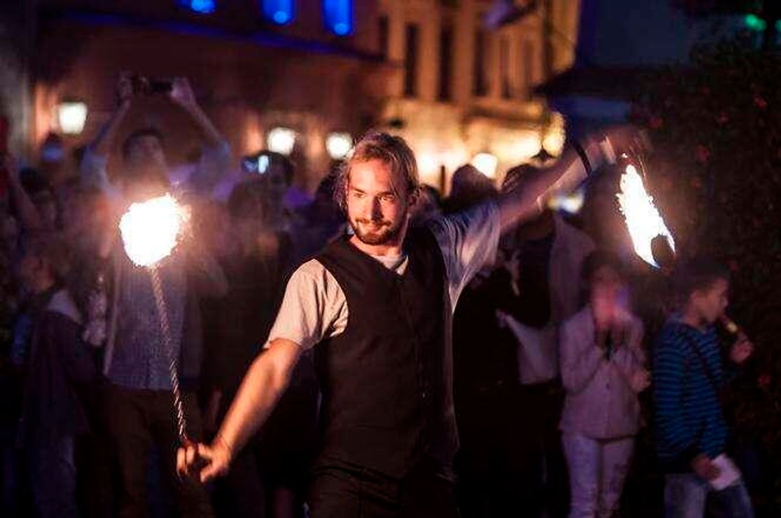 Carnaval Sztukmistrzów 2016. Program na niedzielę i opis wydarzeń