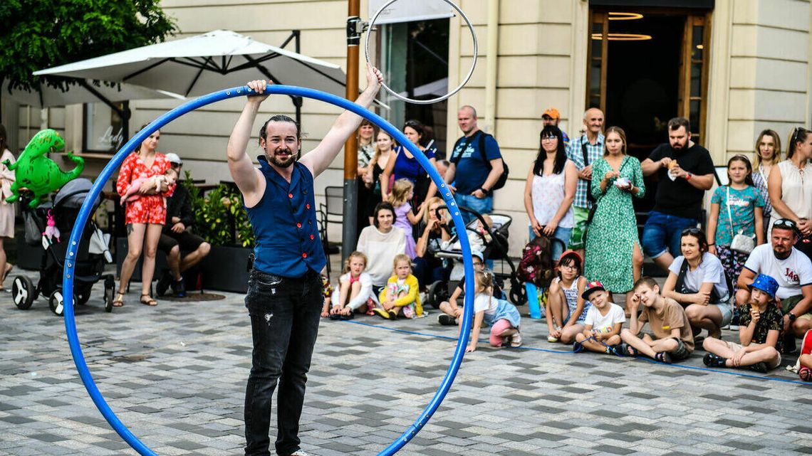 Carnaval Sztukmistrzów 2022. Cyrkowcy, artyści i ludzie pozytywnie zakręceni [zdjęcia]