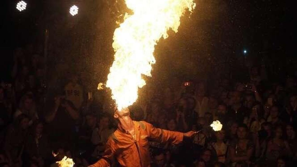 Carnaval Sztukmistrzów: W całej Polsce stanie 100 billboardów. Ile wydamy na reklamę? Carnaval Sztukmistrzów: W całej Polsce stanie 100 billboardów. Ile wydamy na reklamę?