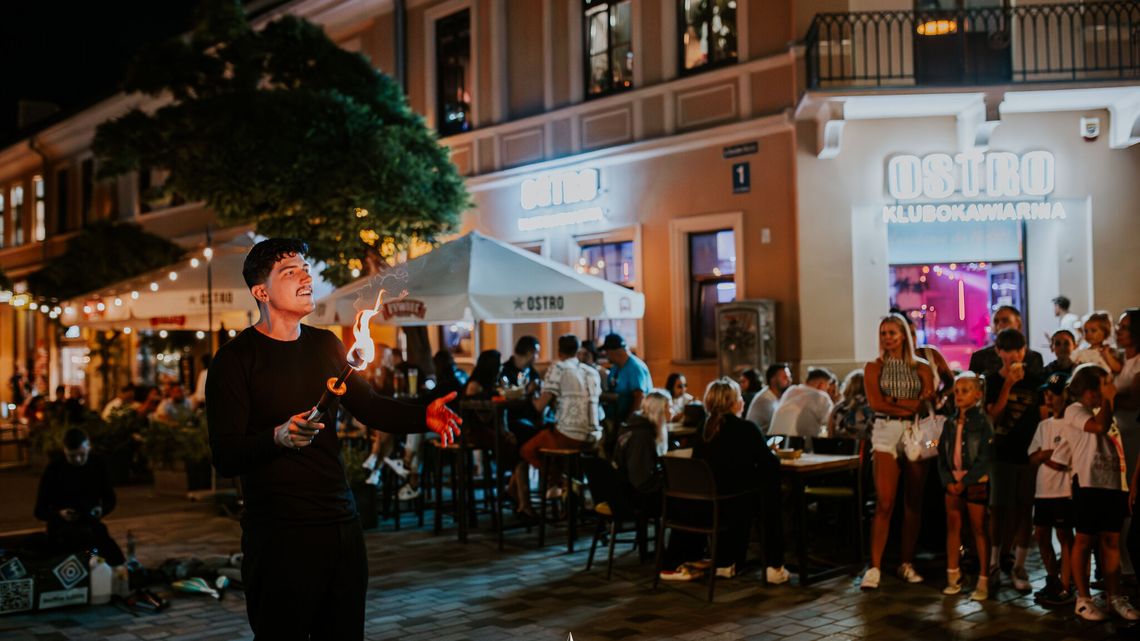 Carnaval Sztukmistrzów w OSTRO Carnaval Sztukmistrzów w OSTRO