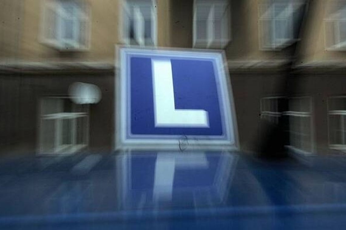 CBA: 1000 zł za zdanie egzaminu na prawo jazdy