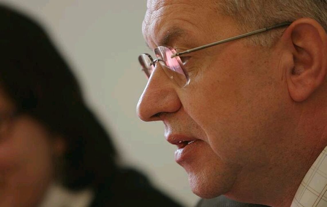 CBA nie sprawdzi donosu na posła Michałkiewicza z PiS CBA nie sprawdzi donosu na posła Michałkiewicza z PiS