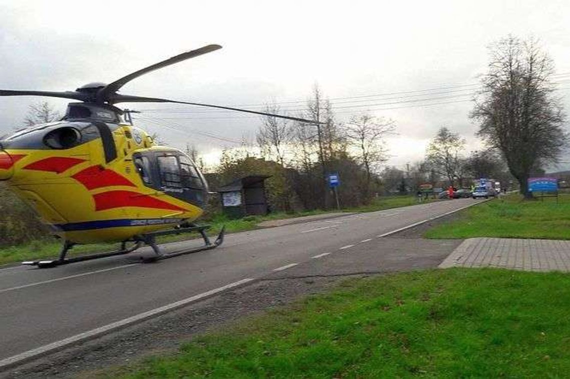Celejów: Zderzenie samochodów, przyleciał śmigłowiec pogotowia