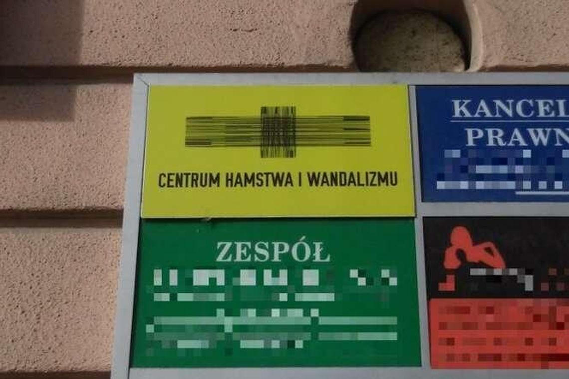 "Centrum Hamstwa i Wandalizmu" w Lublinie. Nietypowa tabliczka w centrum