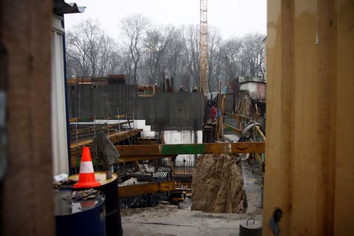 Centrum Park. Nowy biurowiec nabiera kształtów, kiedyś był tu "Kosmos" Centrum Park. Nowy biurowiec nabiera kształtów, kiedyś był tu "Kosmos"