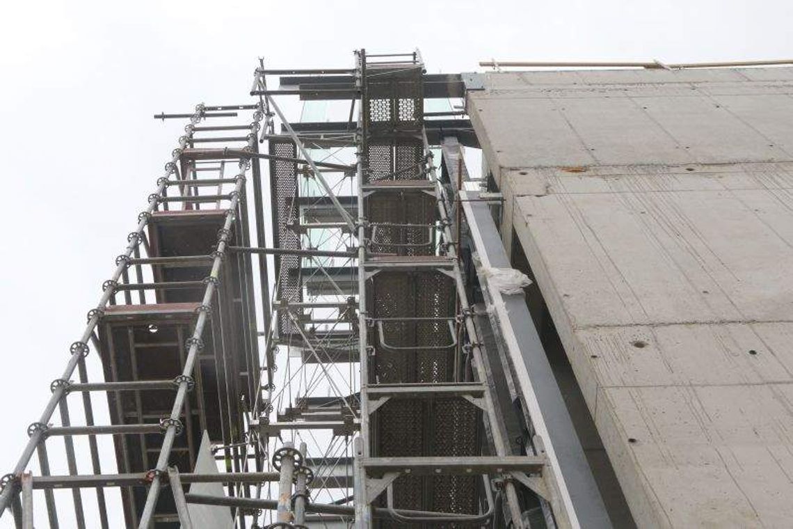 Centrum Spotkania Kultur: Świecąca ściana za 6 mln zł Centrum Spotkania Kultur: Świecąca ściana za 6 mln zł