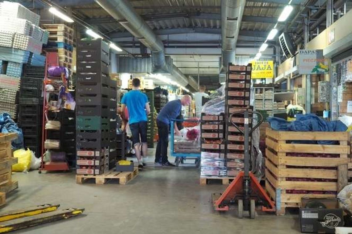 Ceny owoców i warzyw na Elizówce. Co podrożało, a co potaniało? Ceny owoców i warzyw na Elizówce. Co podrożało, a co potaniało?