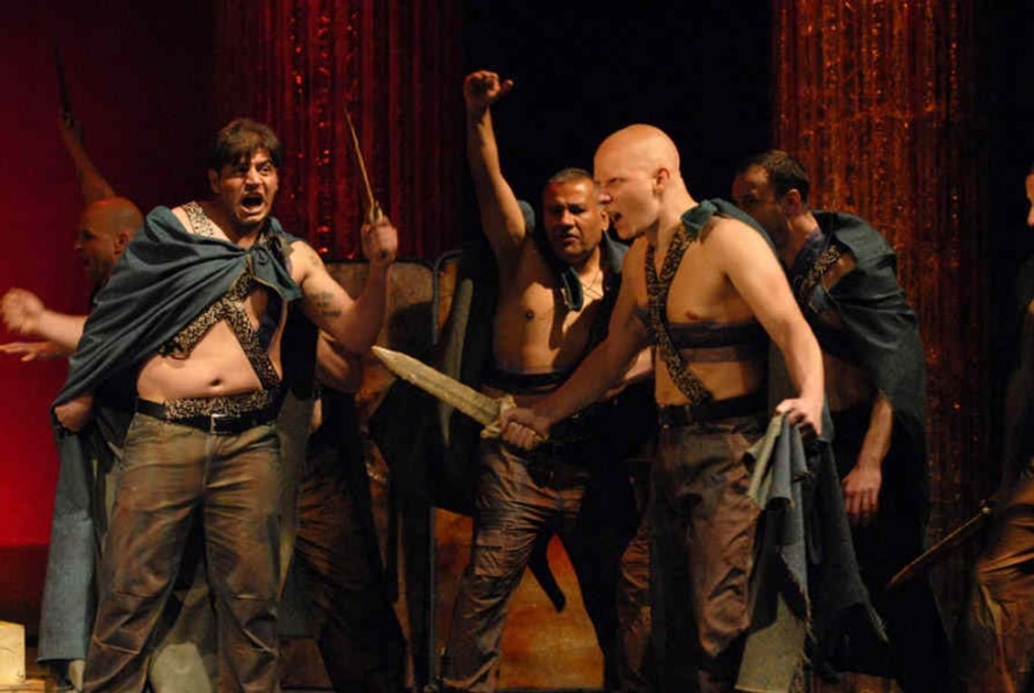 \"Cezar musi umrzeć” (recenzja)