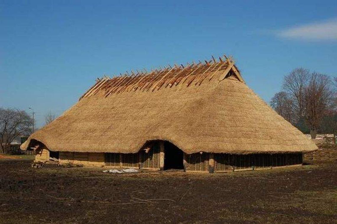 Chata Gotów jeszcze niegotowa. Odbudują i postawią dwie nowe