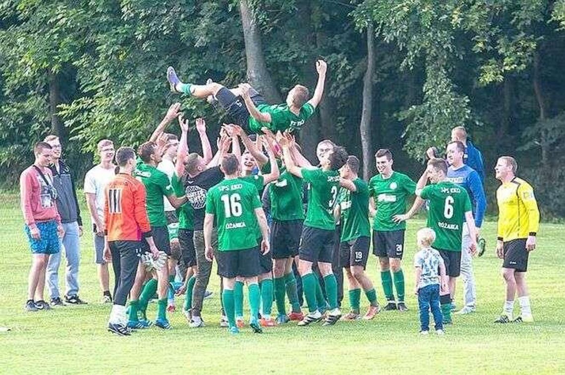 Chcą odebrania awansu innemu klubowi. Działacze piszą listy do prezesów Chcą odebrania awansu innemu klubowi. Działacze piszą listy do prezesów