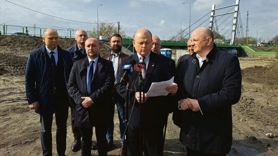 Chcą patrona dla mostu "Poważna inwestycja, poważny patron"