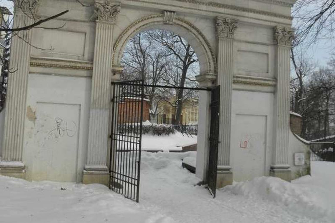 Chcą pieniędzy za wstęp do Parku Czartoryskich