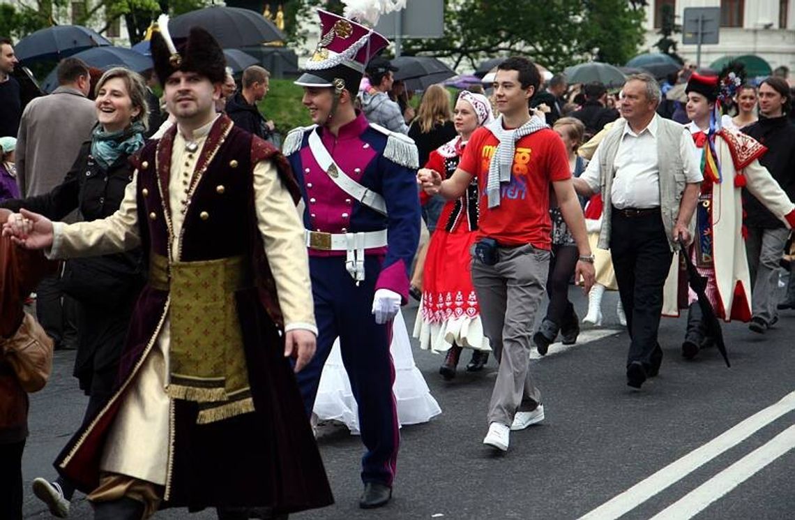 Chcą pobić rekord Guinnessa w liczbie par tańczących poloneza
