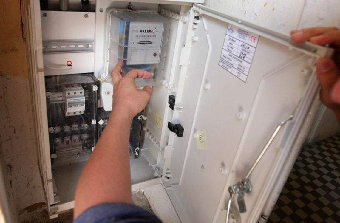 Chcą się budować, ale nie mogą. Bo PGE kłóci się z gminą