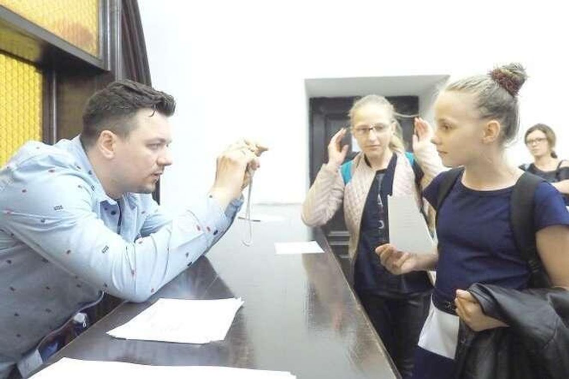 Chcesz zagrać w serialu? Castingi m.in. do "Wojennych dziewczyn" i "Pamiętników z wakacji"