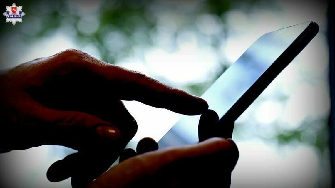 Chciał sprzedać kołpaki do samochodu. Padł ofiarą oszustwa i stracił majątek