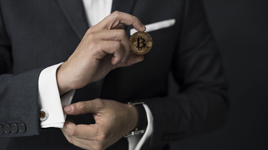 Chciał zarobić na handlu kryptowalutami. Dorobili się tylko oszuści Chciał zarobić na handlu kryptowalutami. Dorobili się tylko oszuści