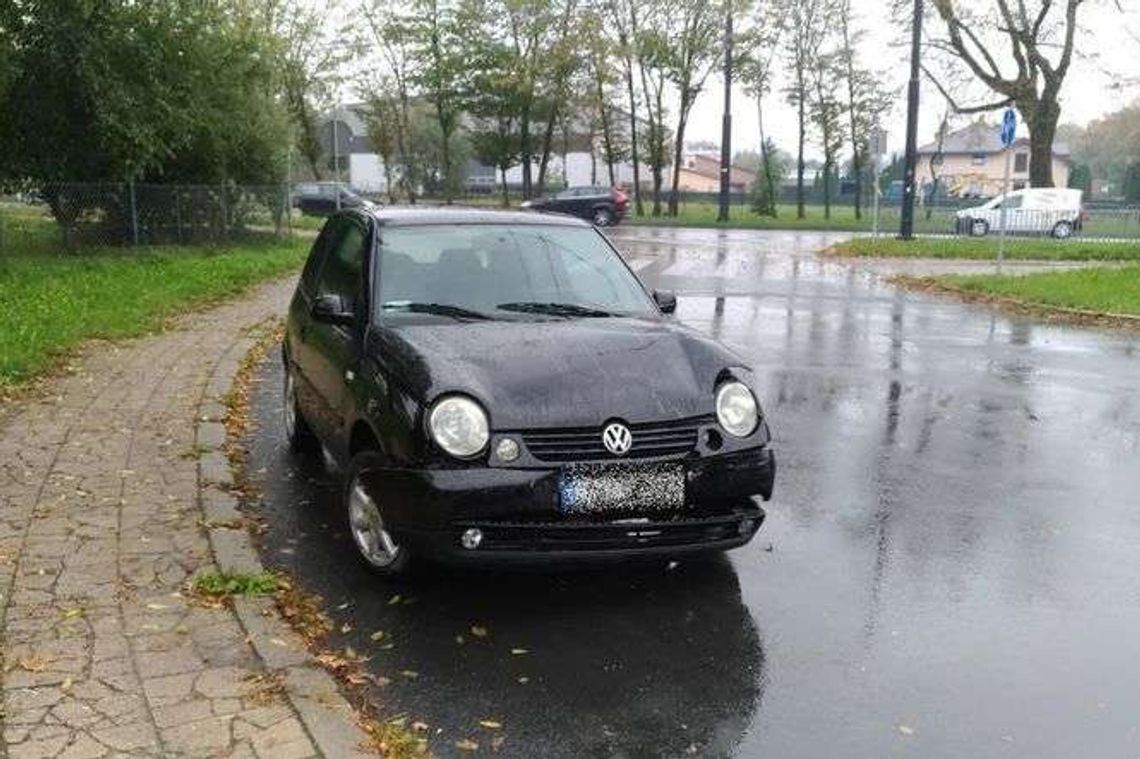 Chciał zawrócić w niewłaściwym miejscu. Zderzył się z drugim autem