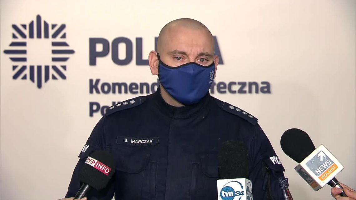 Chciał zdetonować samochód pod komisariatem. „usiłowanie zabójstwa policjantów"