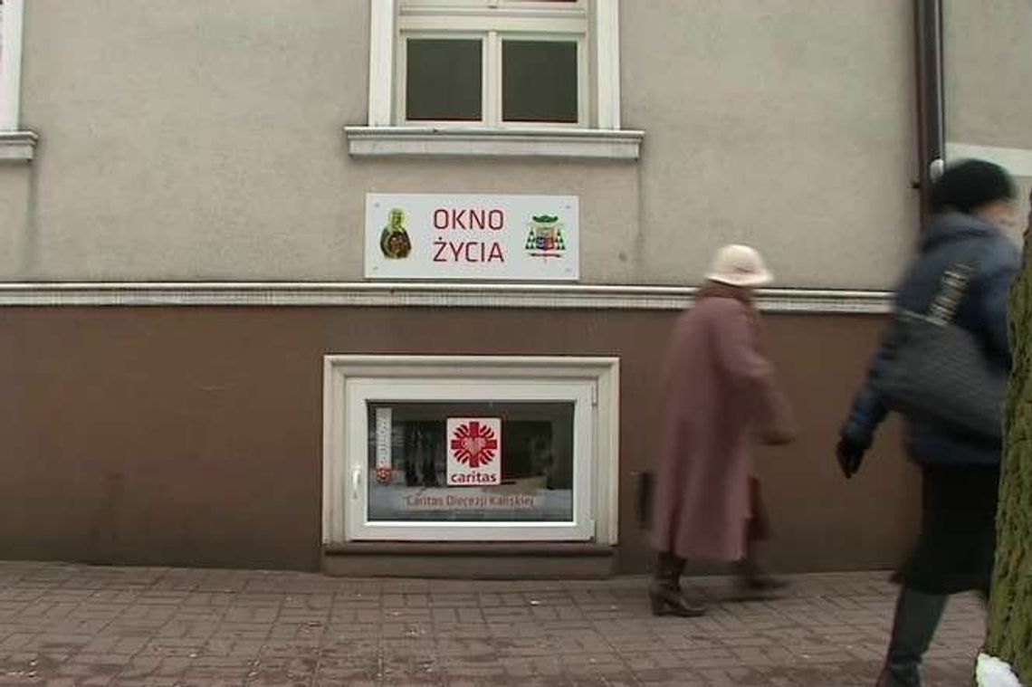 Chciała anonimowo zostawić dziecko w oknie życia. Namierzyła ją prokuratura